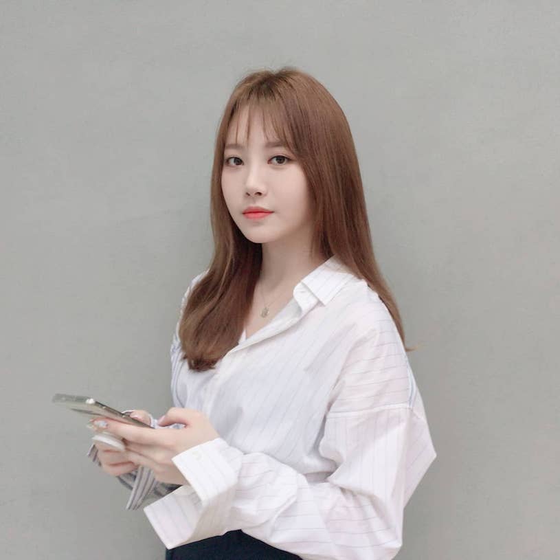 最正畫家！氣質長髮正妹「擁火辣曲線」，白嫩美腿價值5億韓元！