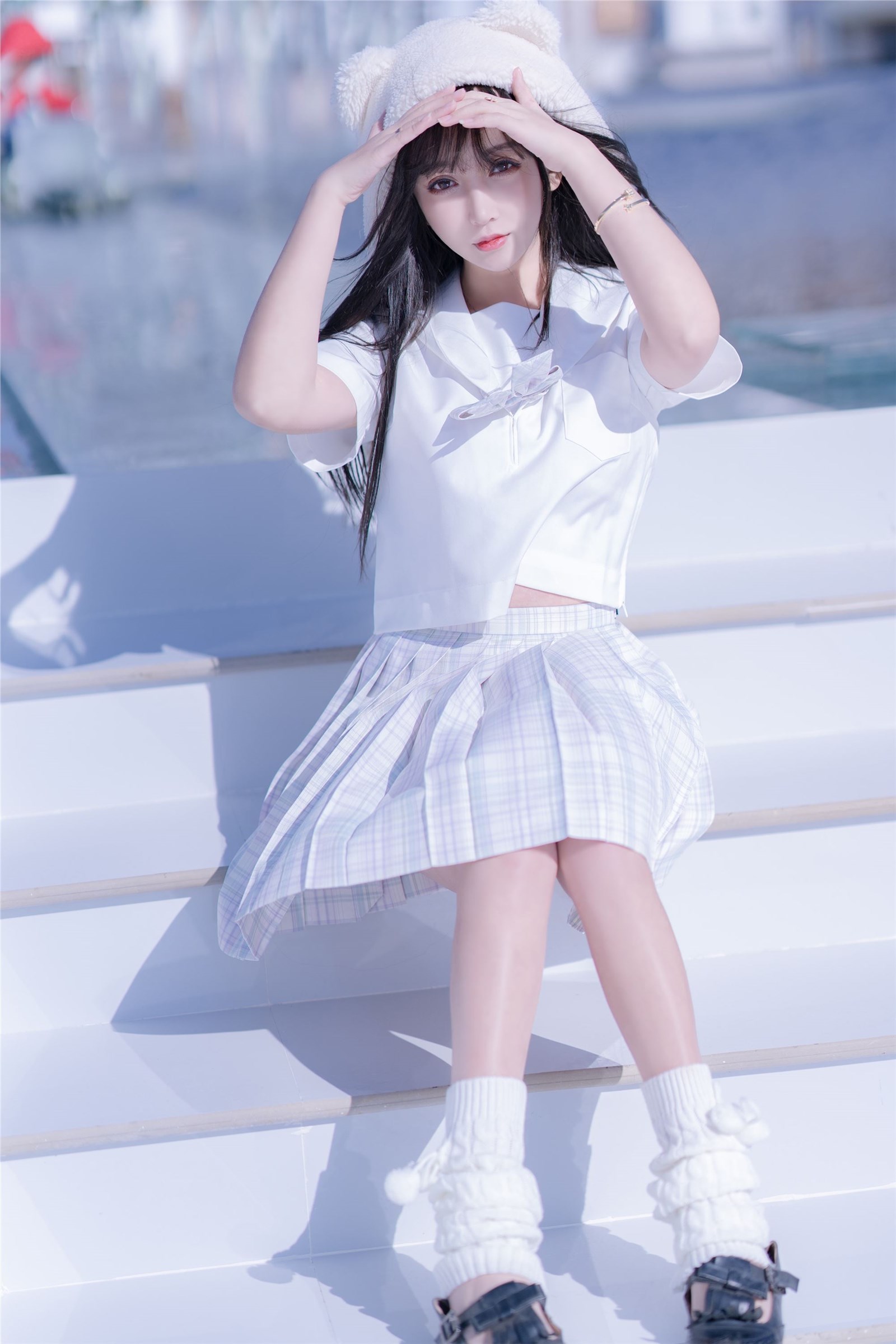 [​IMG]