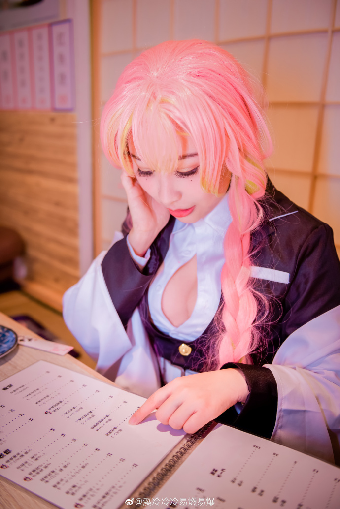 鬼滅之刃   甘露寺蜜璃   @溪冷冷冷易燃易爆 - COSPLAY -