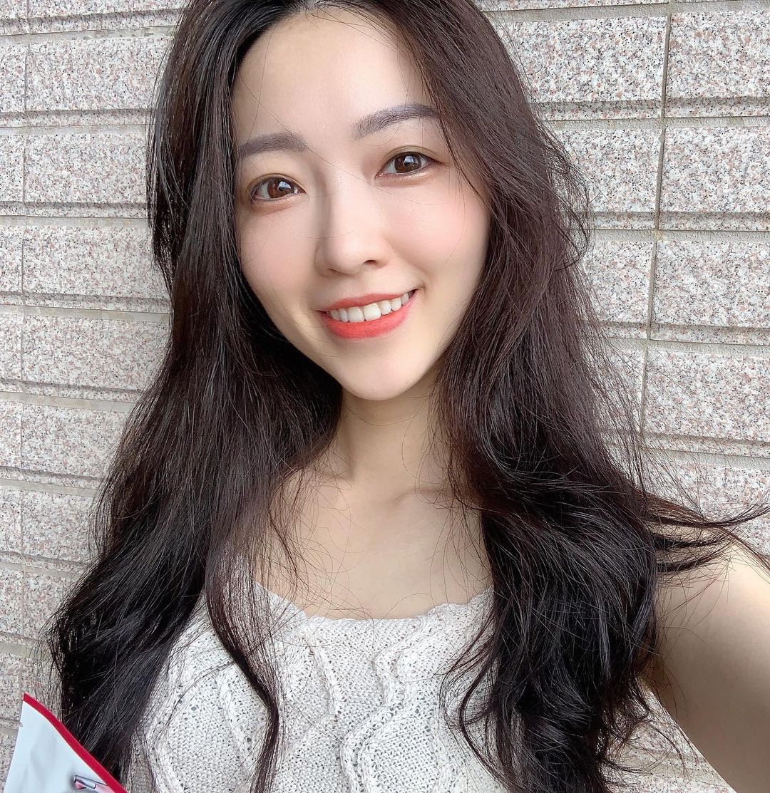 Yu  「仙氣小清新」美顏讓人一秒淪陷 - 美女圖 -