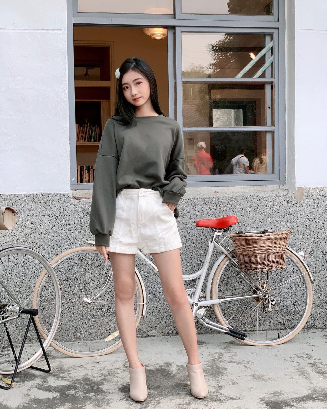 韓系美少女呂亭儀 白皙稚嫩的臉蛋吹彈可破 - 美女圖 -