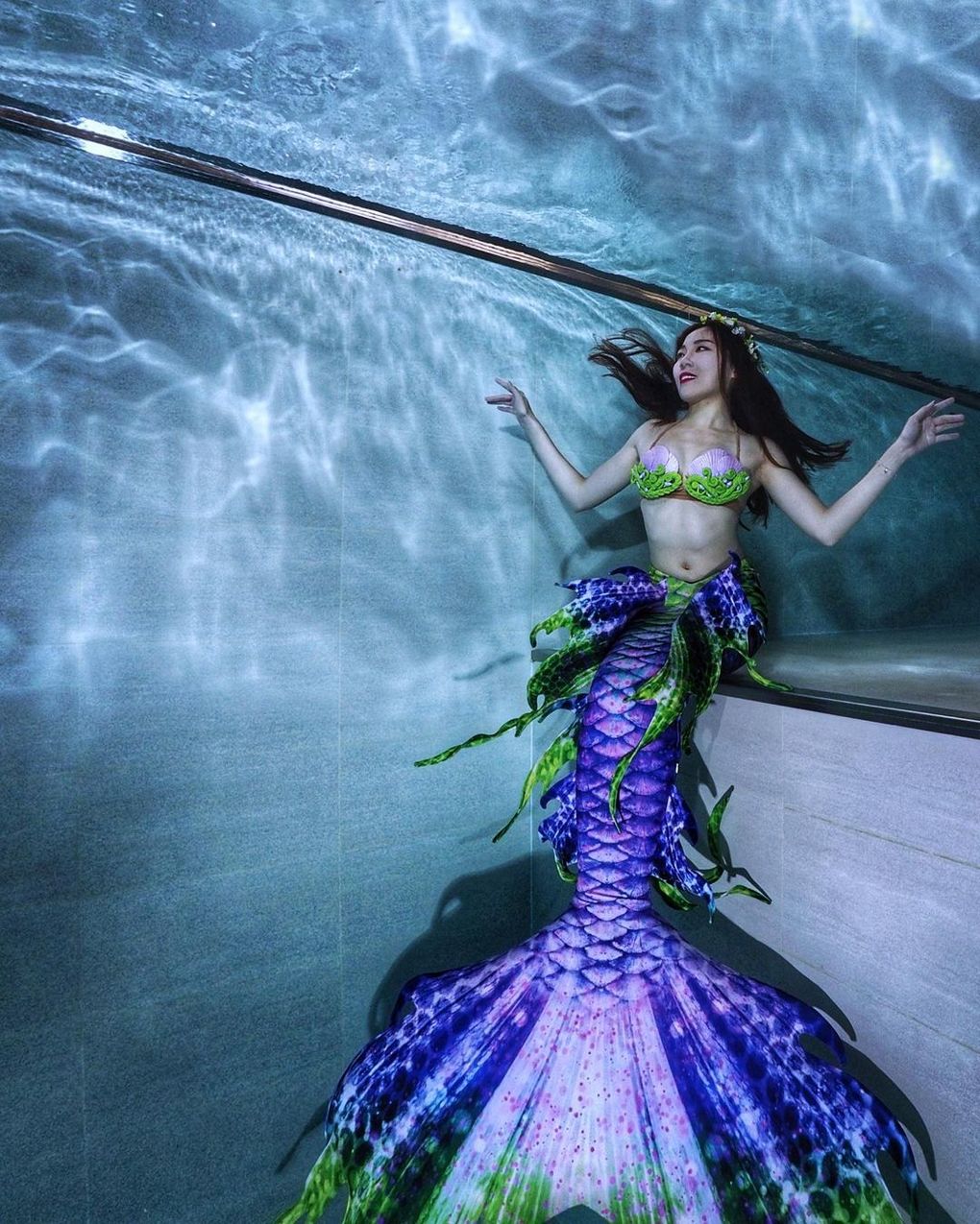 太平山雪地仙女「Wei Wei Hung」渾圓美尻背影超殺,轉過身再被女神高顏值驚豔到