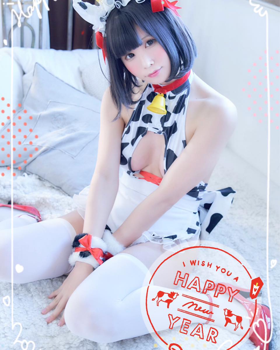 日本神級Coser「五木あきら」化身爆奶乳牛賀新年　超邪惡「豐滿視角」讓人看了好幸福