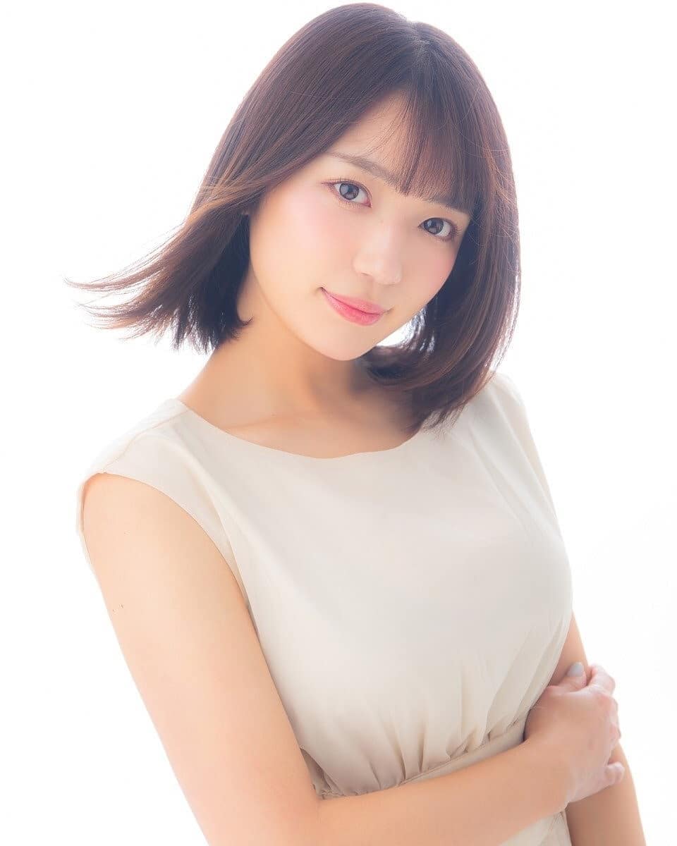 巨乳小護士「瀬山しろ」護士袍下竟是超飽滿身材　光看到她就不藥而癒