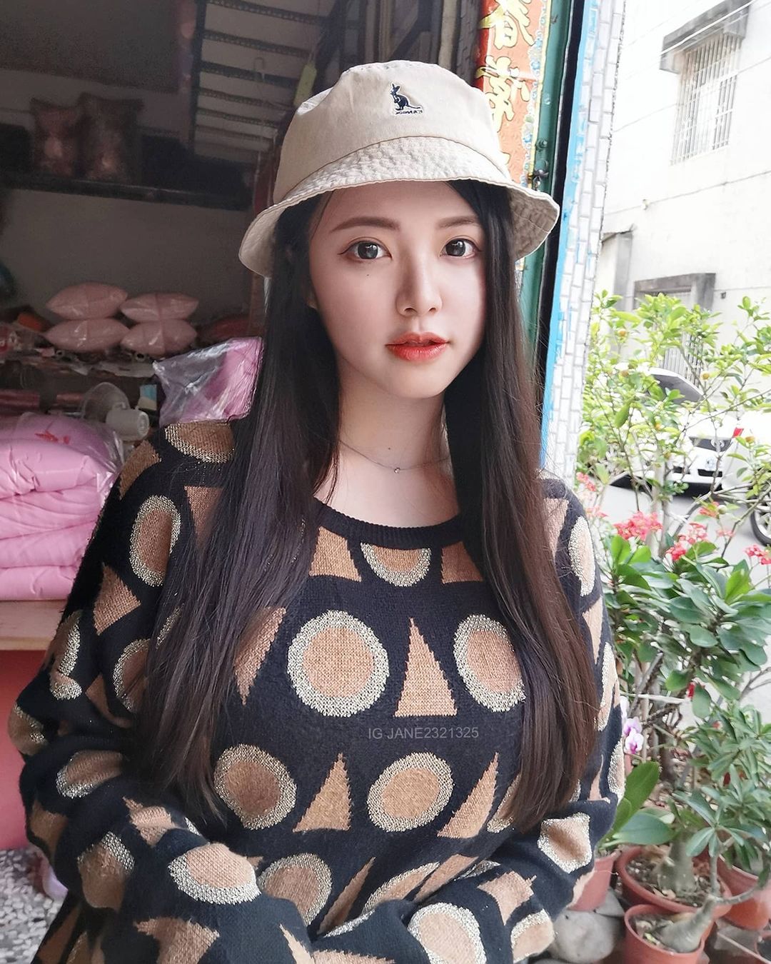 Jane Chen  極品長輩！飽滿乳量好誘人 - 美女圖 -
