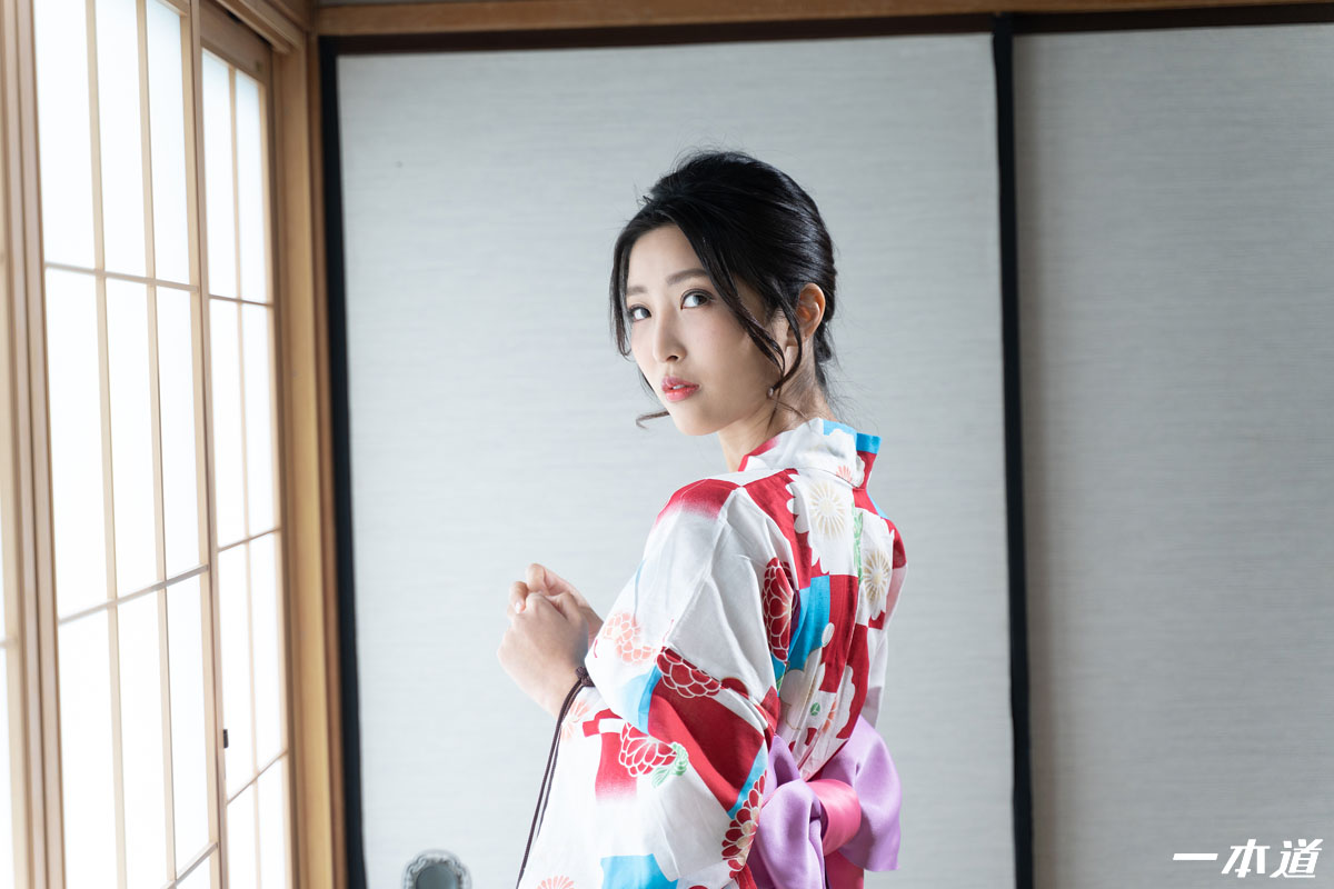 M癡女 百多えみり - 貼圖 - 性感激情 -