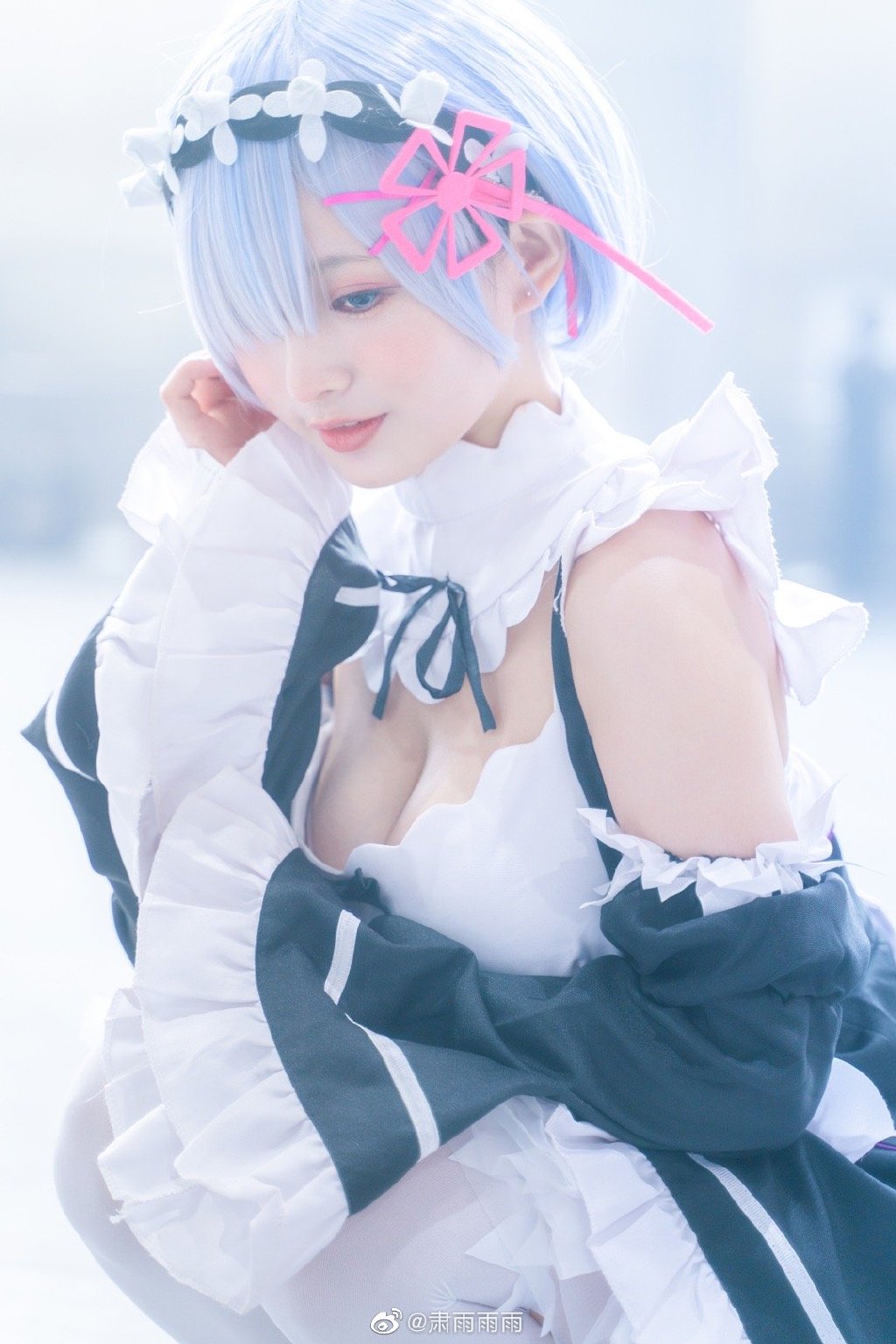 純淨系 Coser「肅雨」天使臉蛋讓人戀愛！身材卻比想像中還「胸」猛暴力