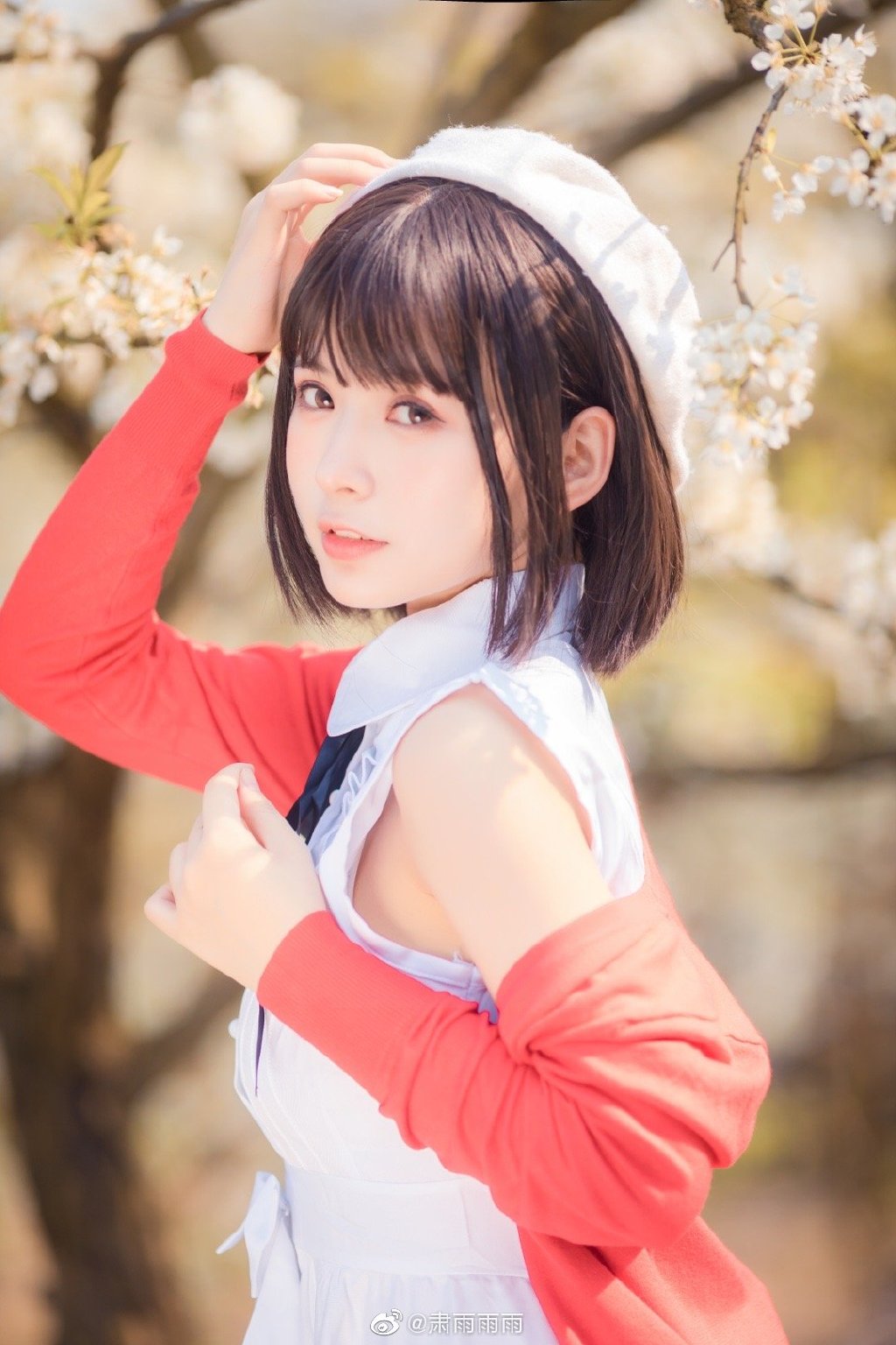 純淨系 Coser「肅雨」天使臉蛋讓人戀愛！身材卻比想像中還「胸」猛暴力