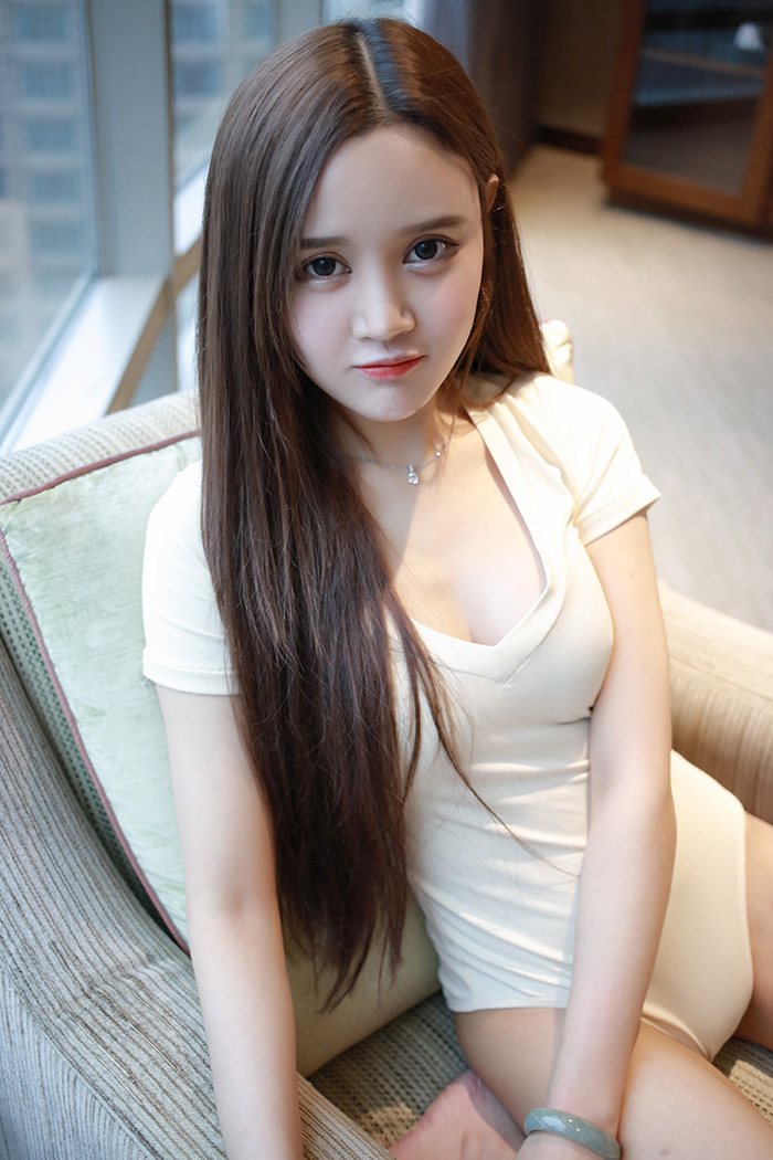 少女姗姗真空上陣玉乳翹臀看點足 素人正妹