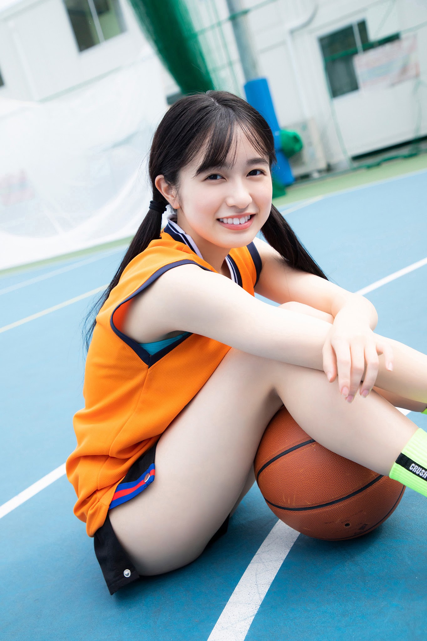 今晚想來「E 杯爆乳」！20 歲美少女「早川渚紗」褪去外衣　化身成熟小女人