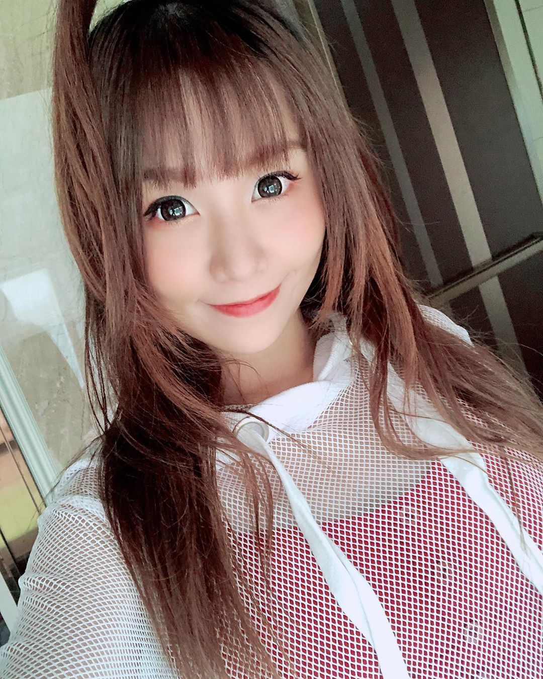 KIWI 白嫩美乳配一抹嬌笑...網暴動 - 美女圖 -