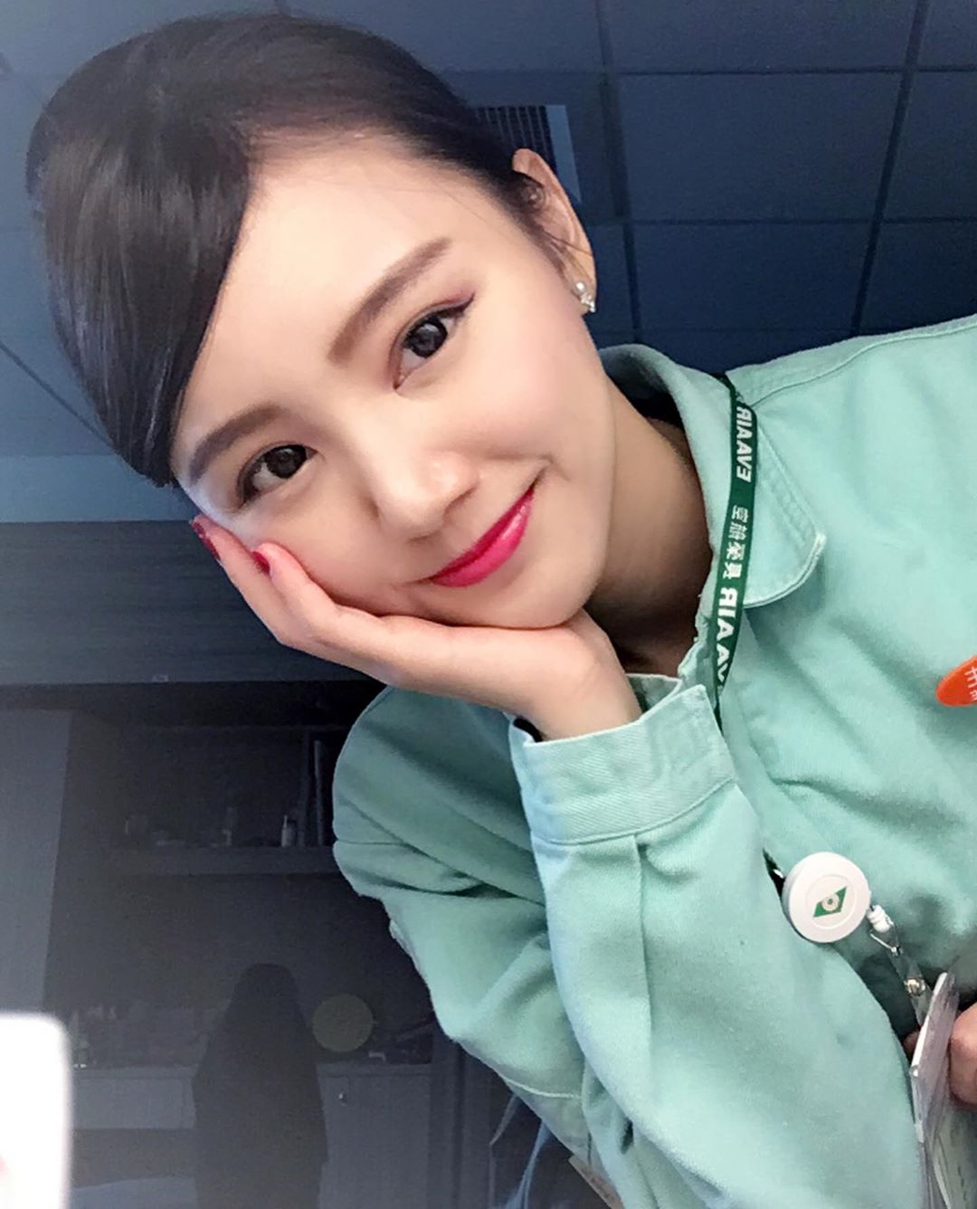 正妹空姐那身狂辣的緊緻美體是她努力不懈的性感傑作〜Caroline - 美女圖 -
