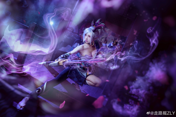 英雄聯盟   銳雯   @走路搖ZLY - COSPLAY -