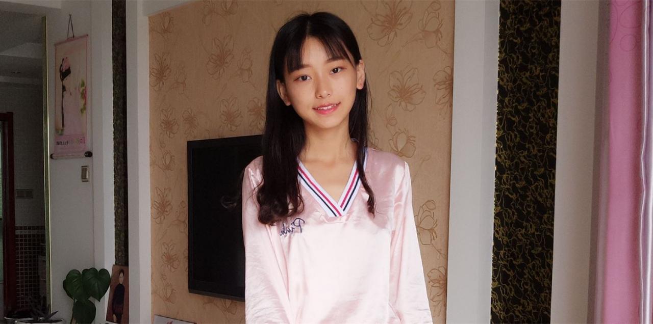 美少女網紅蓓蓓絲襪美腳寫真合集下載 - 亞洲美女 -