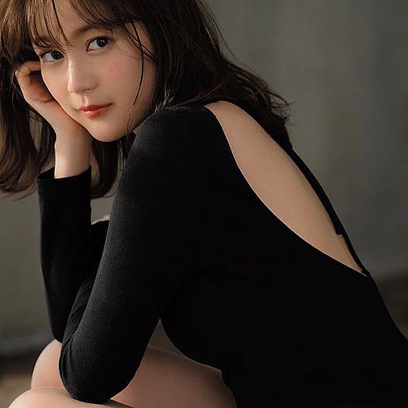 櫻花妹曲線傲人  臉蛋也很甜  還有音樂方面的專長~生田繪梨花 - 亞洲美女 -