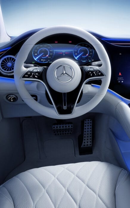 D620733-Mercedes-EQ-EQS-Interior-MBUX-Hyperscreen.jpeg
