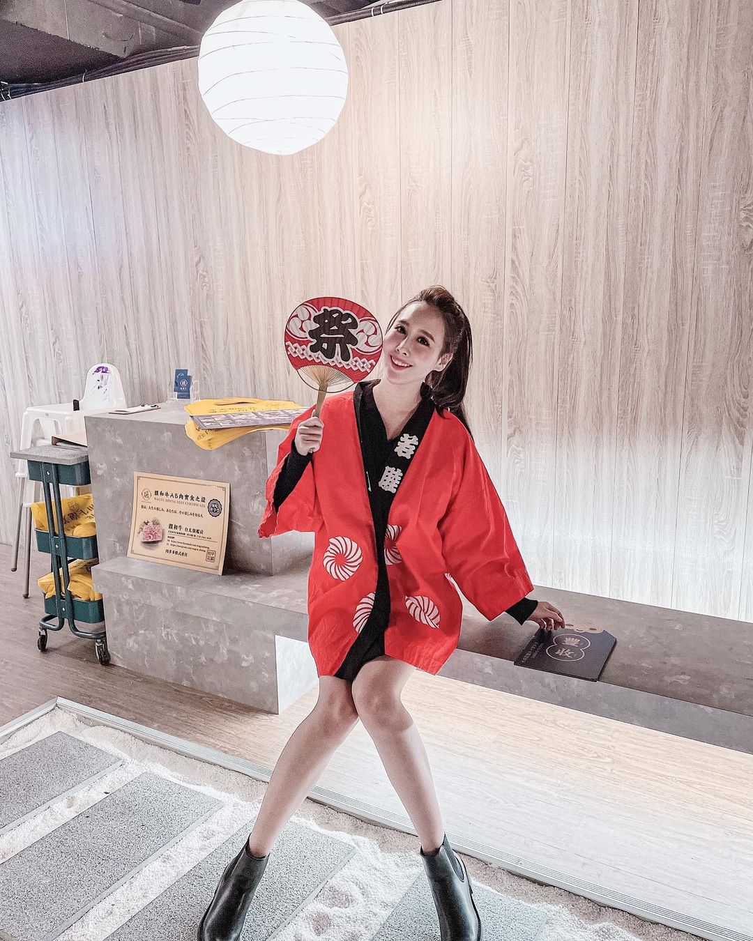 穿起棒球啦啦隊制服的她活潑開朗非常可愛  跟日本的元氣女愛豆沒啥兩樣~Sunny晴兒 - 美女圖 -