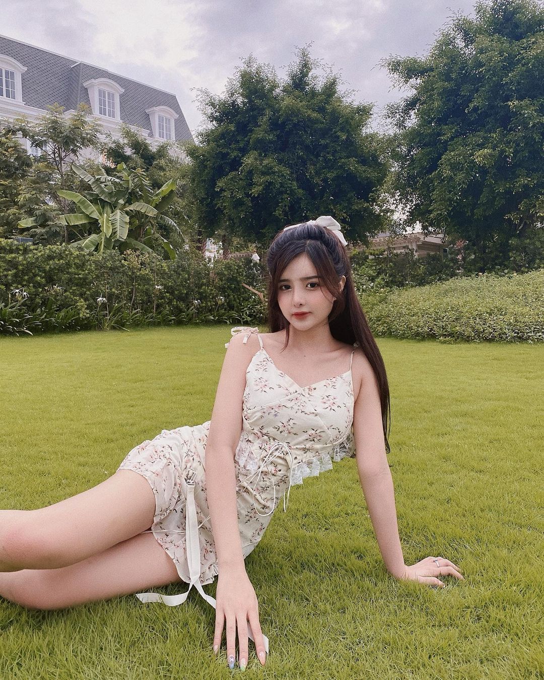 天菜越南妹！網拍闆娘 Do Khanh An 曬穿搭照  美乳身材讓人戀愛
