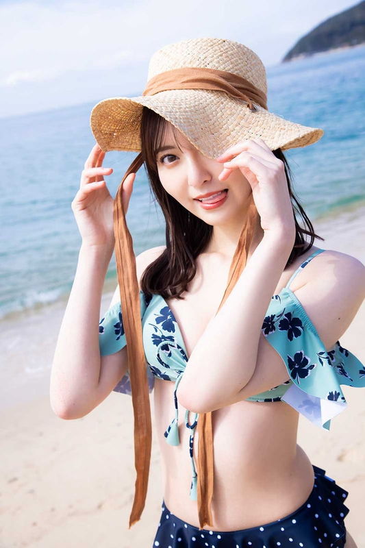 5月でHKT48を卒業することが決まった森保まどか、ラストフォトブックで貴重なビキニ姿... - 亞洲美女 -