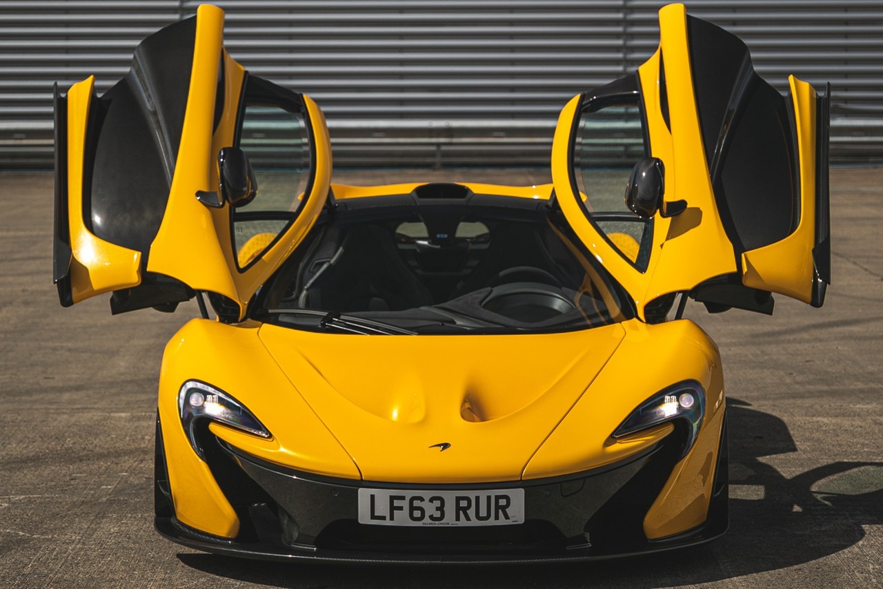 https___hk.hypebeast.com_files_2021_05_2013-mclaren-p1-first-edition-1-of-375-ra.jpg