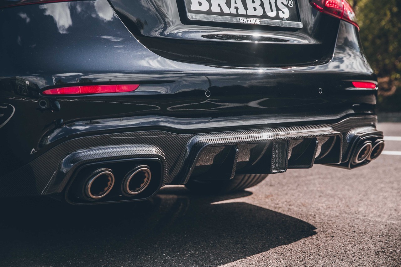 https___hk.hypebeast.com_files_2021_05_brabus-800-mercedes-benz-e63s-4matic-tune.jpg