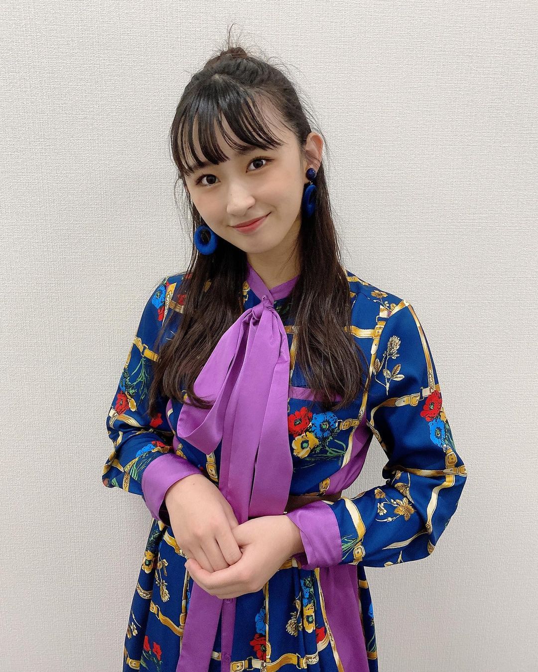 氣質長髮美少女「松本日向」迷人笑容散發滿滿初戀感　賣萌起來更是犯規到一個不行