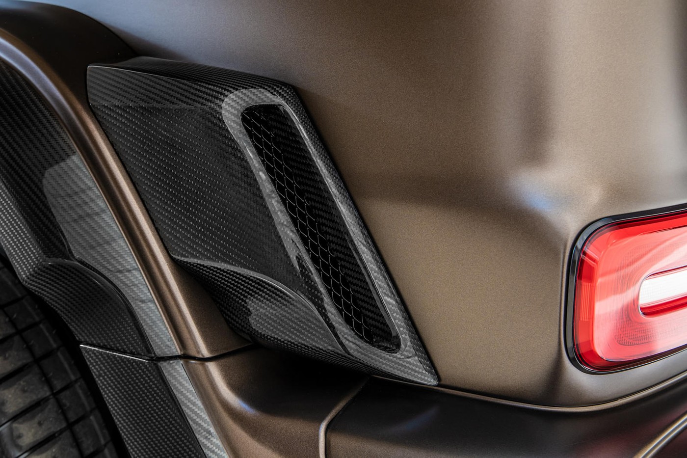 https___hk.hypebeast.com_files_2021_05_hofeles-latest-mercedes-amg-g63-is-its-mo.jpeg