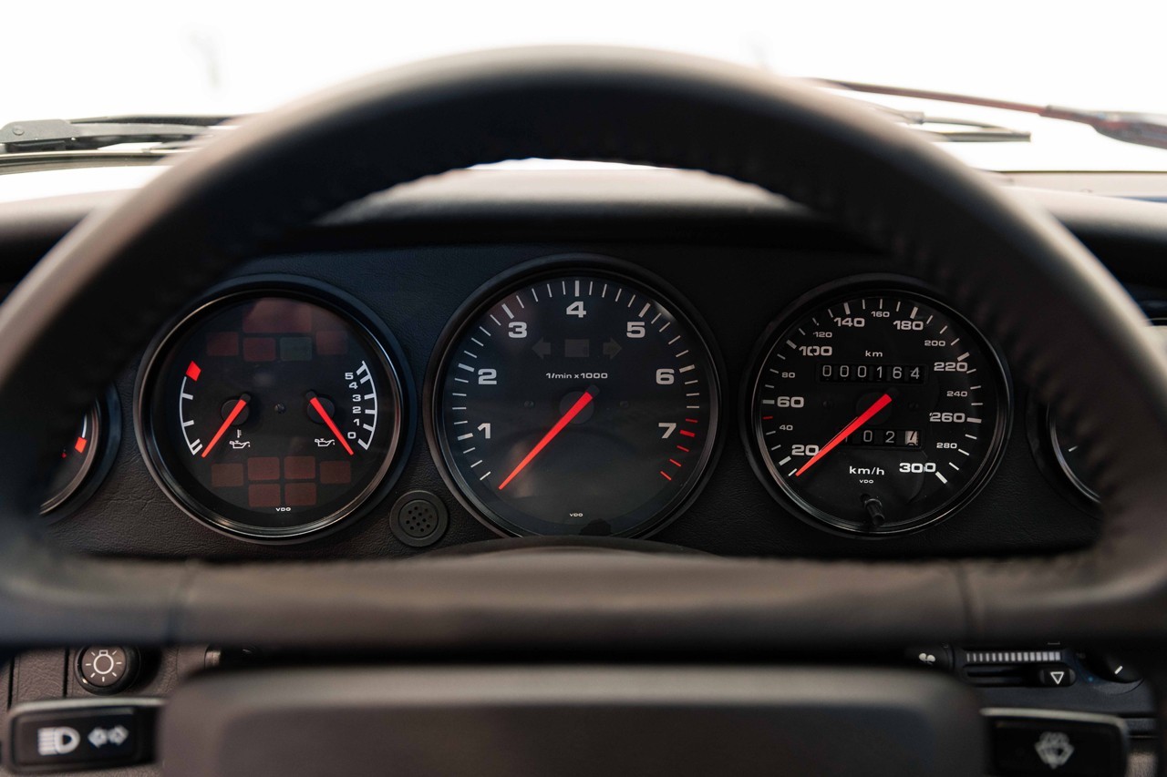 https___hk.hypebeast.com_files_2021_05_1991-porsche-911-carrera-rs-delivery-mile.jpg https___hk.hypebeast.com_files_2021_05_1991-porsche-911-carrera-rs-delivery-mile.jpg