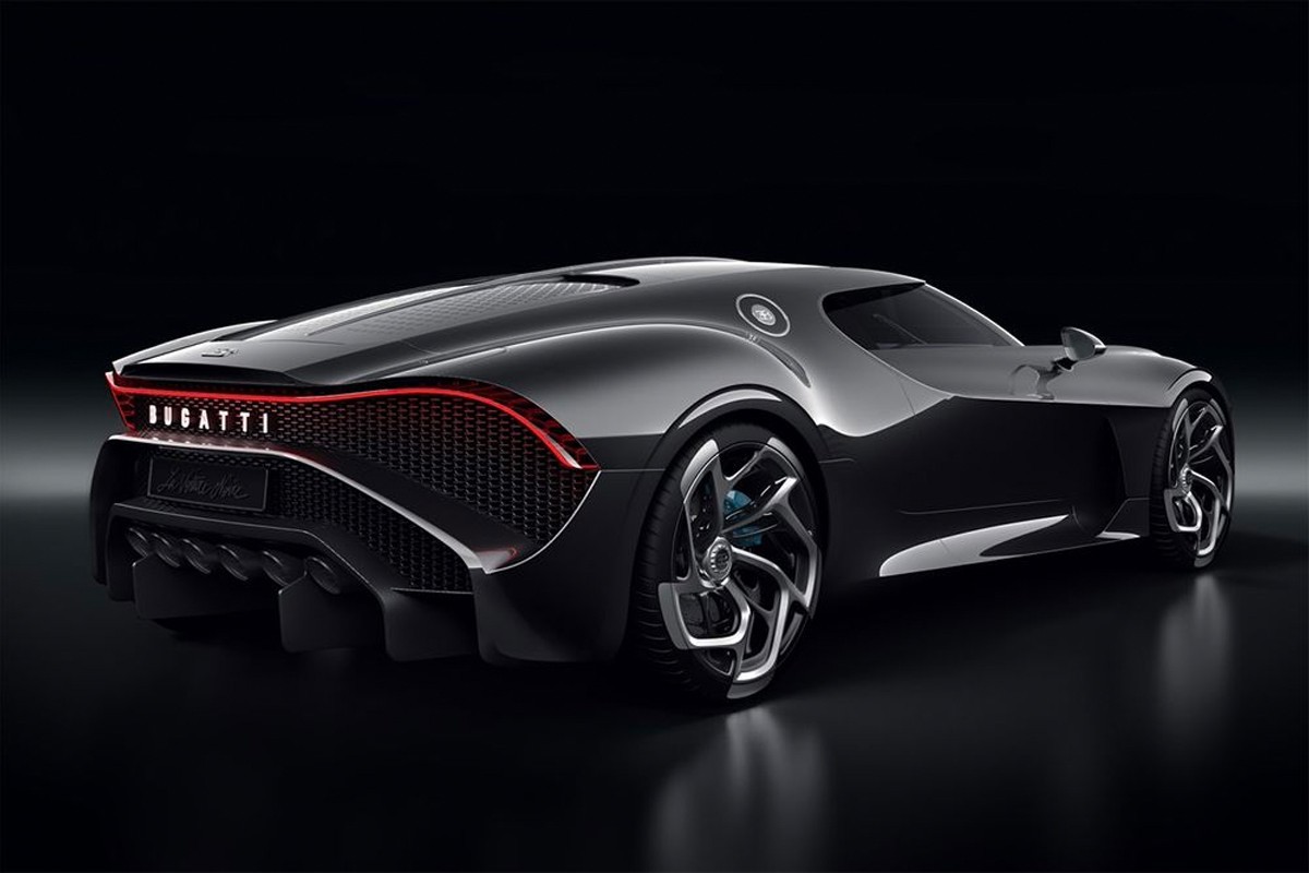 https___hk.hypebeast.com_files_2021_05_bugatti-la-voiture-noire-18-million-usd-o.jpg