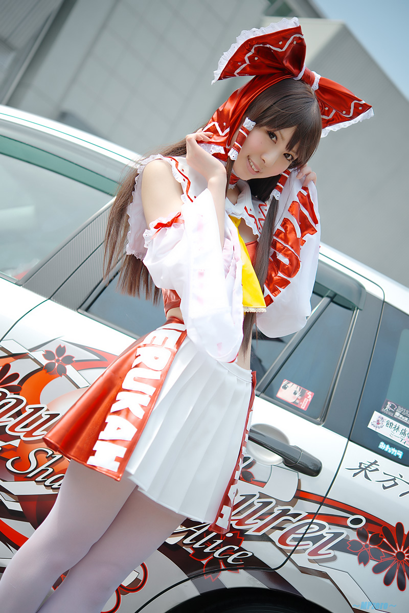 Touhou Race Queens - Hakurei Reimu (Rinami) & Alice Margatroid (Maropapi) - COSPLAY -