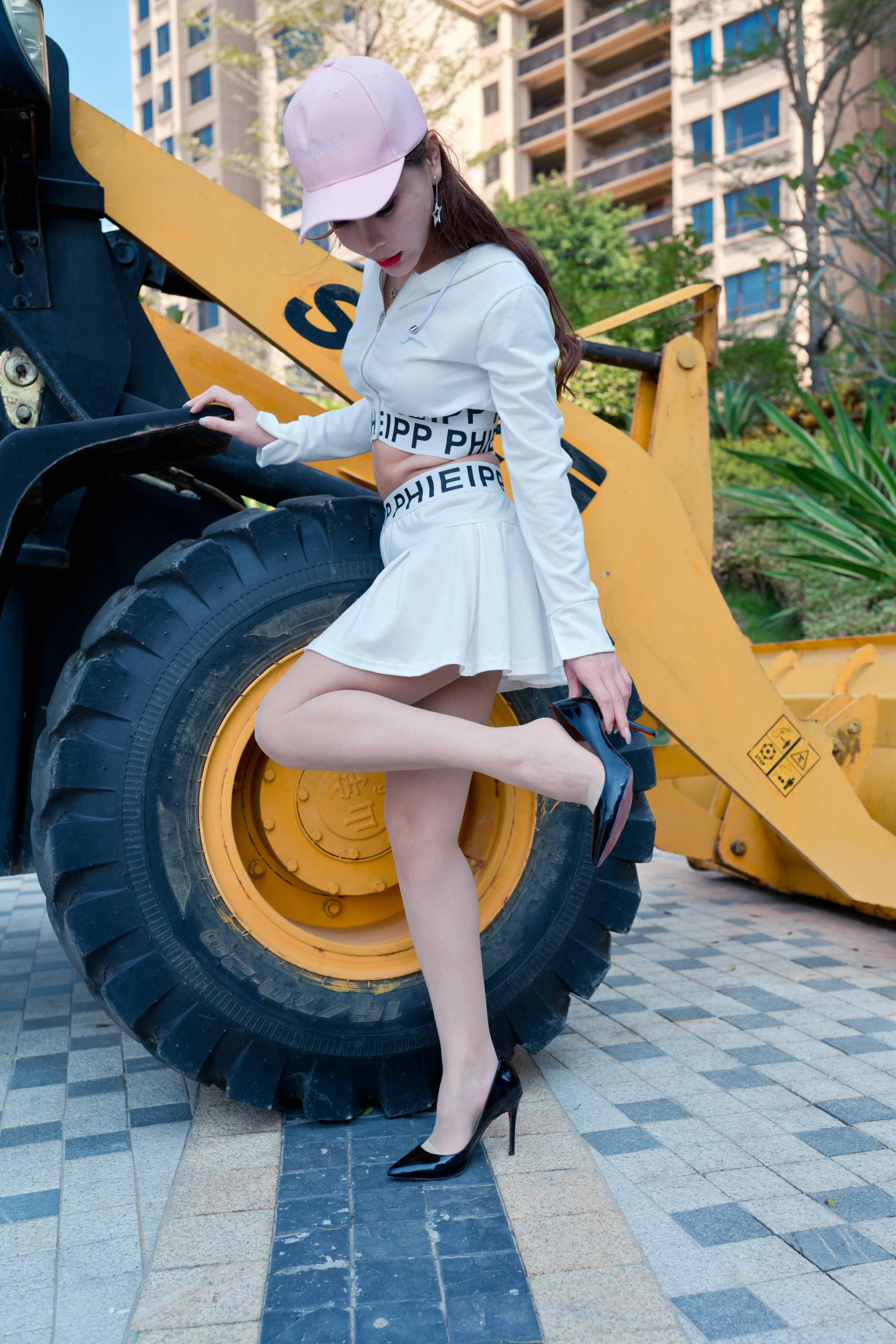 【御風街拍系列】美模 艾小青 超短裙肉絲【77P】 - 貼圖 - 絲襪美腿 -