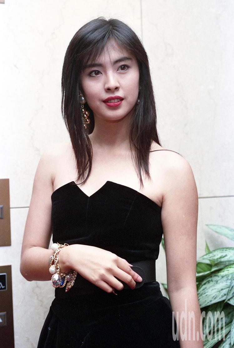 成人论坛 明星合成 王祖贤 王祖賢- 美女圖- JKF 捷克論壇