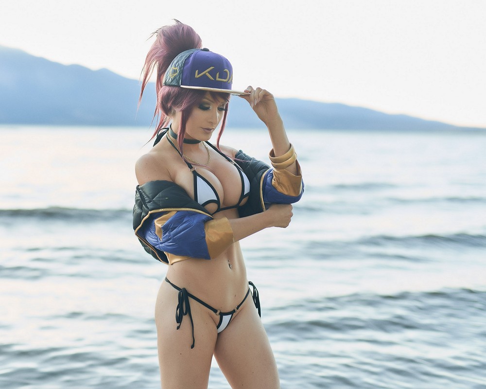 kate sarkissian - KDA Akali Bikini - COSPLAY -