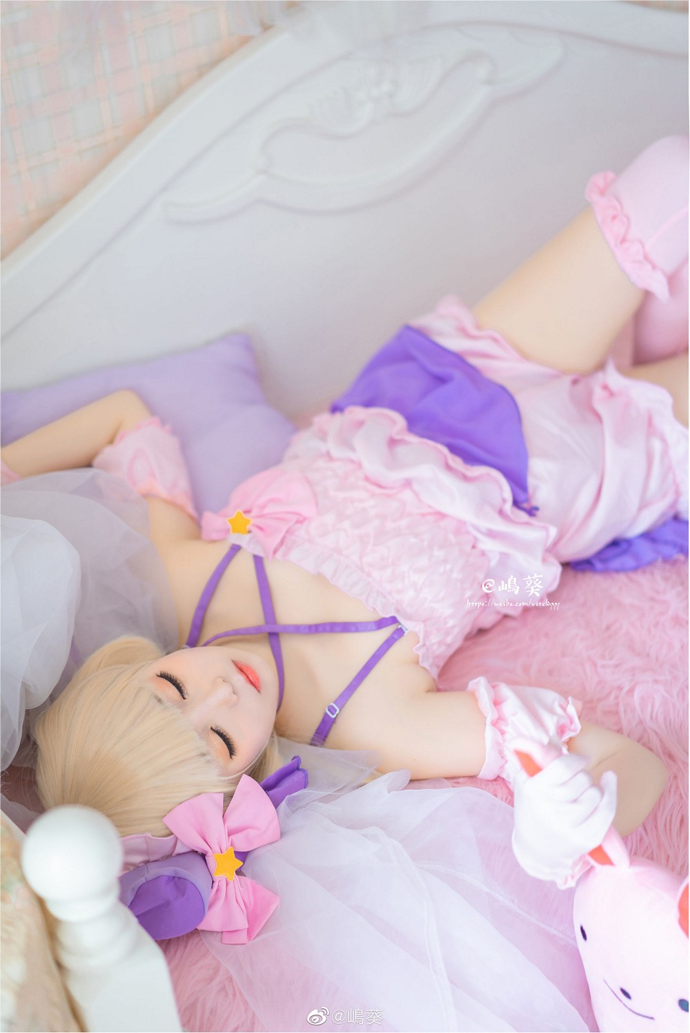 Coser Shima Aoi 'Futaba Apricot Playing Song Clothes' - COSPLAY -