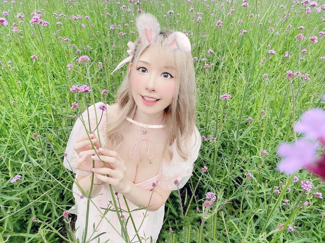 【捕鱼王】萌寵系女孩「Lenna 芷玄」就像躲在草叢中的爆乳小白兔！