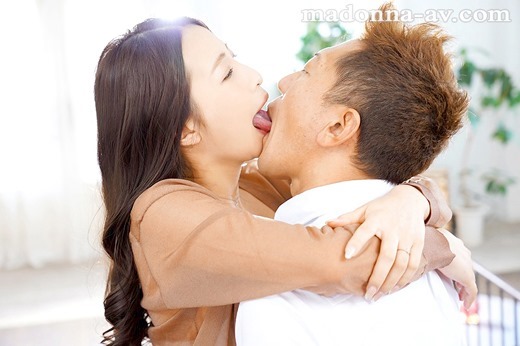三尾めぐ：Madonna大型専屬 第2章！！ 美女が野獣になる、濃密接吻セックス。 三尾めぐ - 貼圖 - 性感激情 -