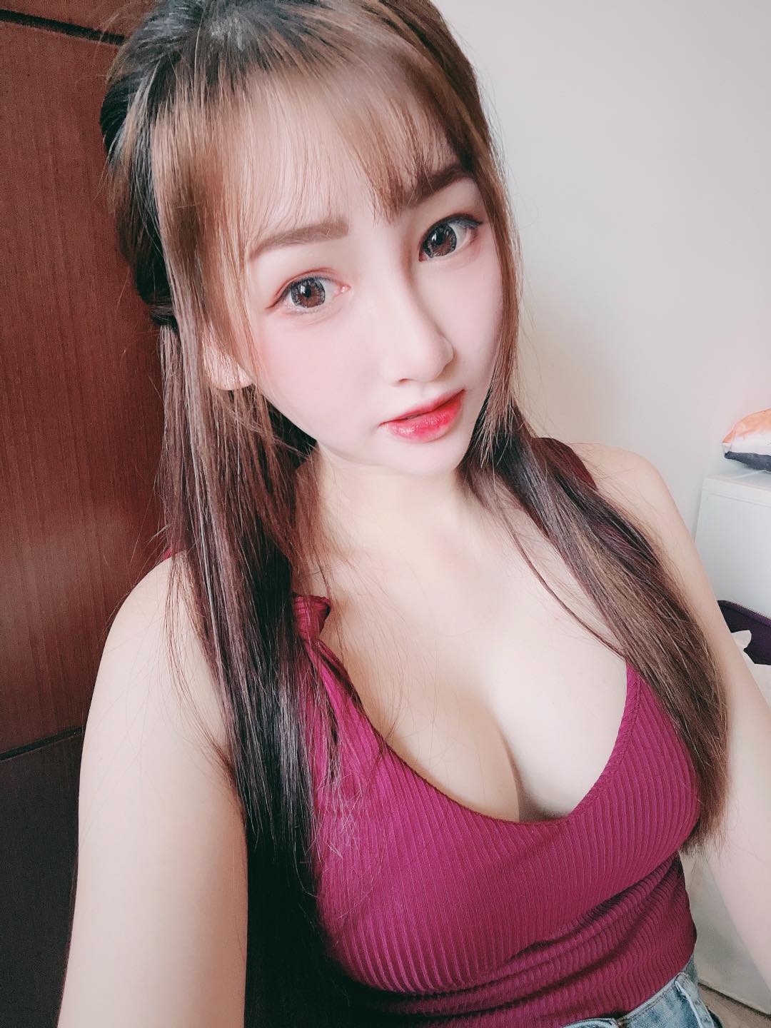 不只會打鼓！音樂才女「嚴琪琪」挑戰自彈自唱！甜美臉蛋＋溫柔嗓音再圈粉