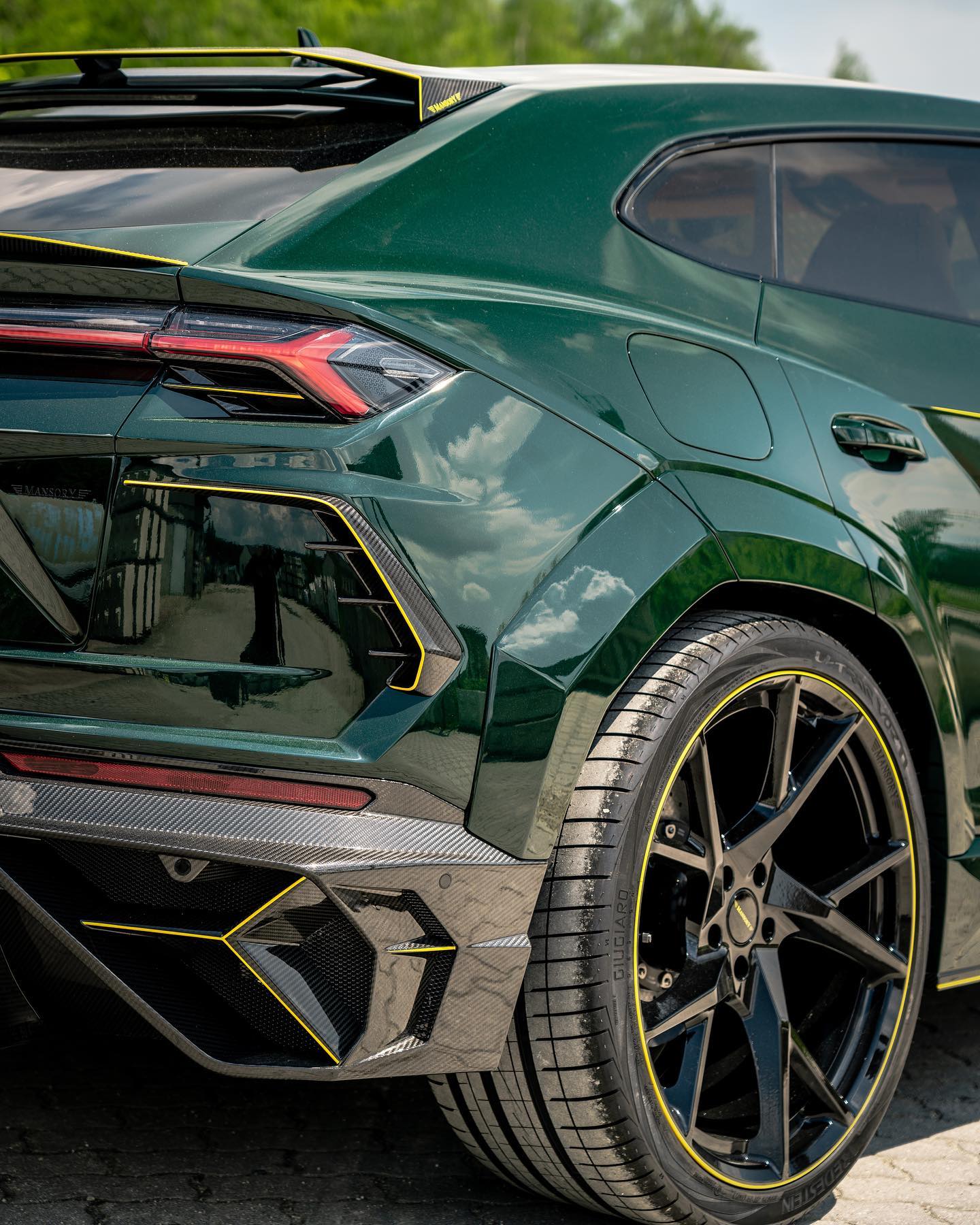Lamborghini-Urus-Mansory-7.jpeg