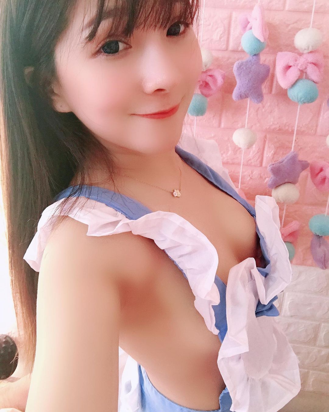 身材兇兇der....這個乳量真的犯規!寶貝糖 - 美女圖 -