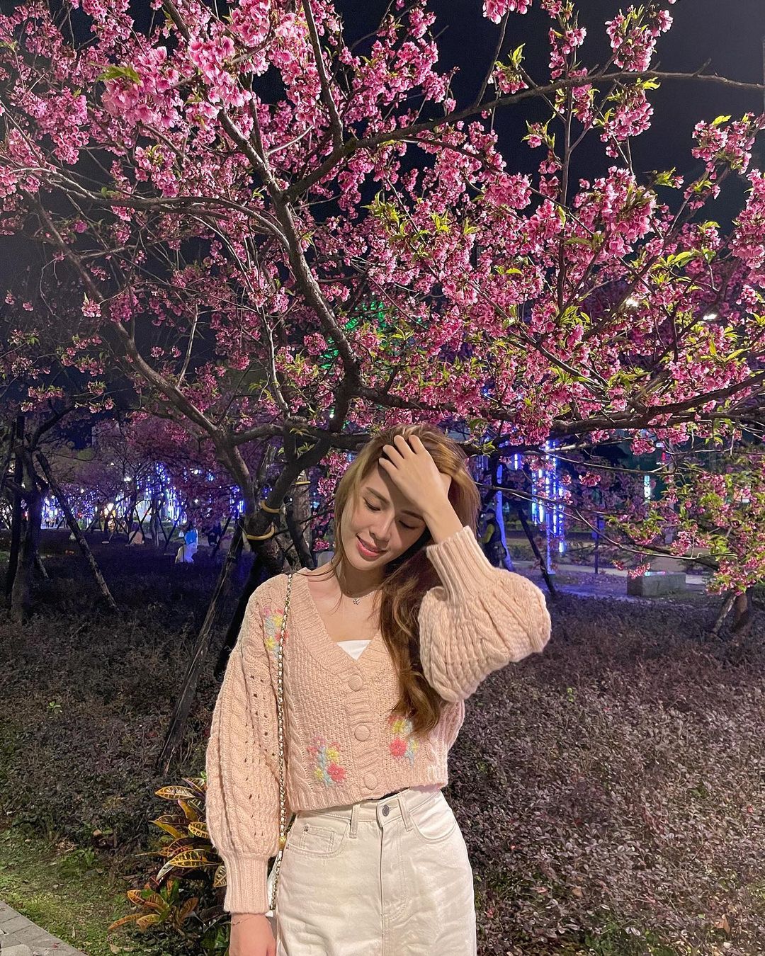 美豔正妹吳采臻  極品顏值散發強大魅力 - 美女圖 -
