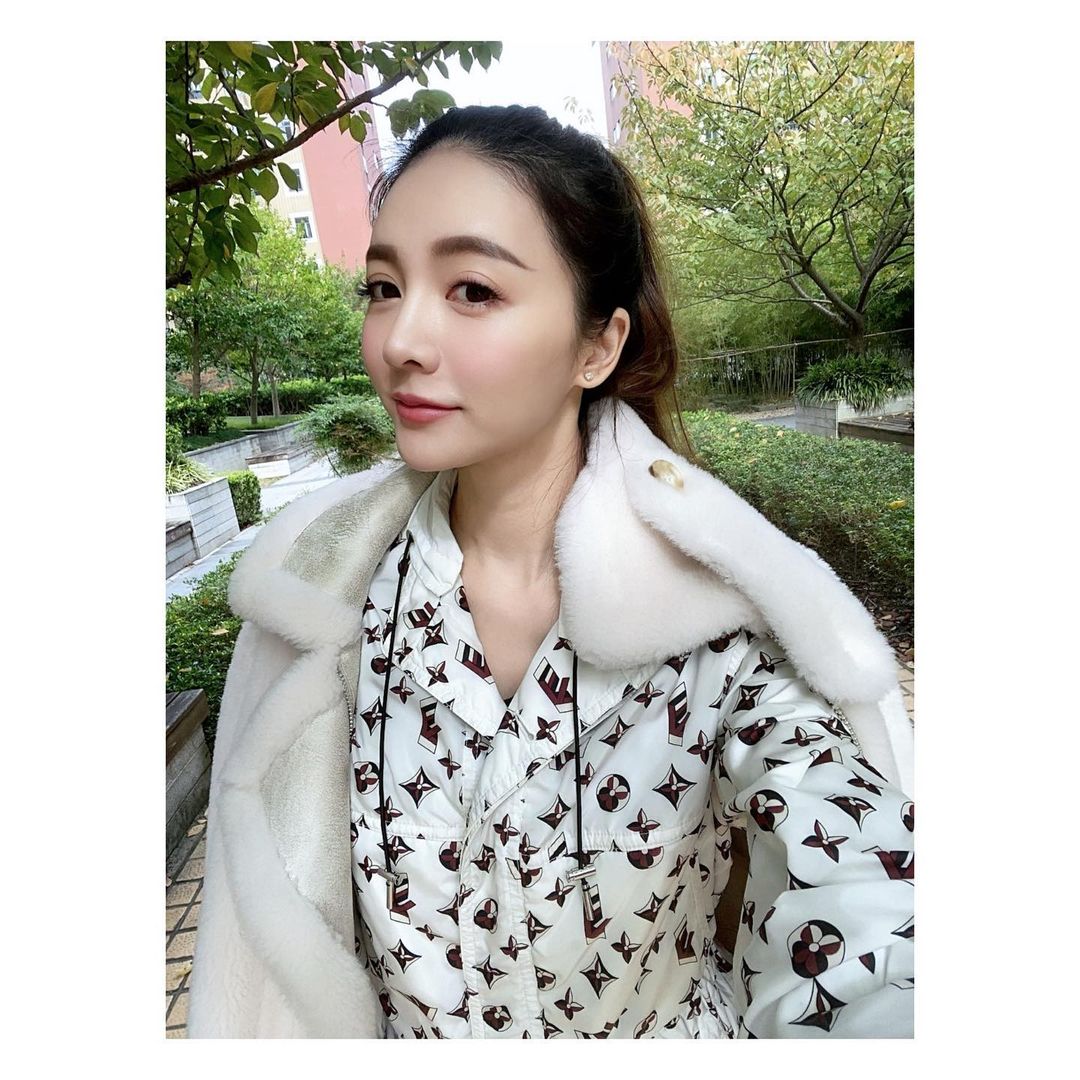 輕熟女Maggie   散發出性感優雅的氣息 讓人好誘惑 - 美女圖 -