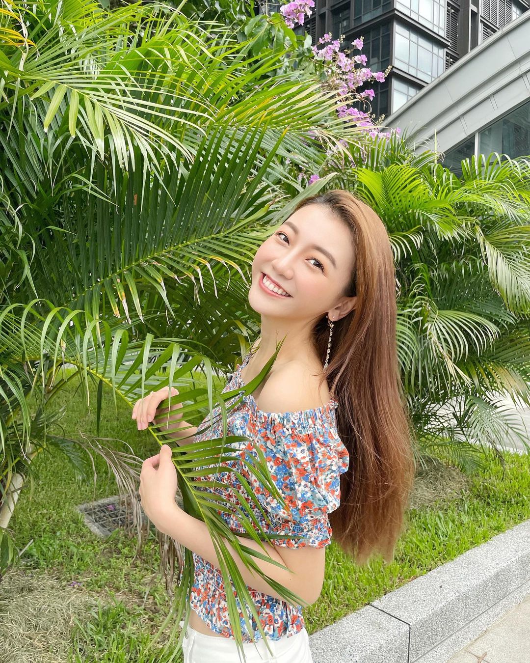 喜歡瑜珈的正妹優妮 擁有令人羨慕的曲線 - 美女圖 -