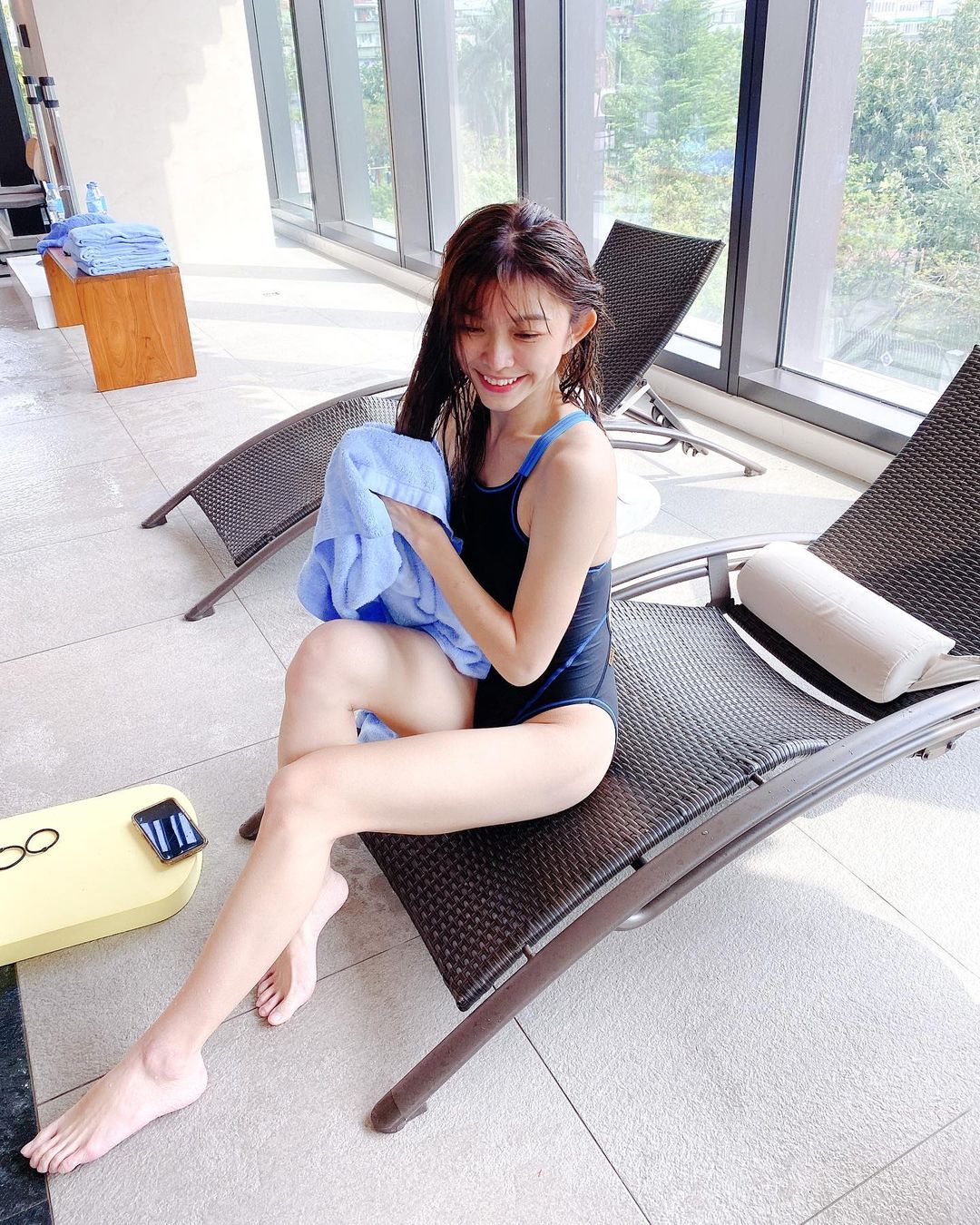 Nina的笑容有如太陽般的耀眼 讓人無法移開目光！ - 美女圖 -