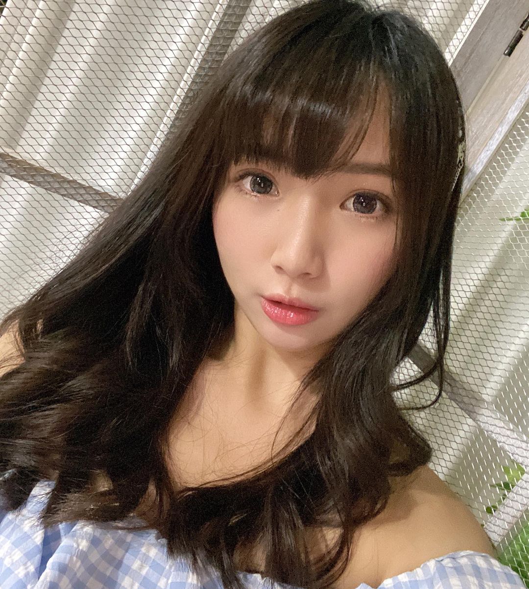 清新正妹思思 臉蛋燦笑超迷人 女友力噴發立馬掃蕩單身漢 - 美女圖 -