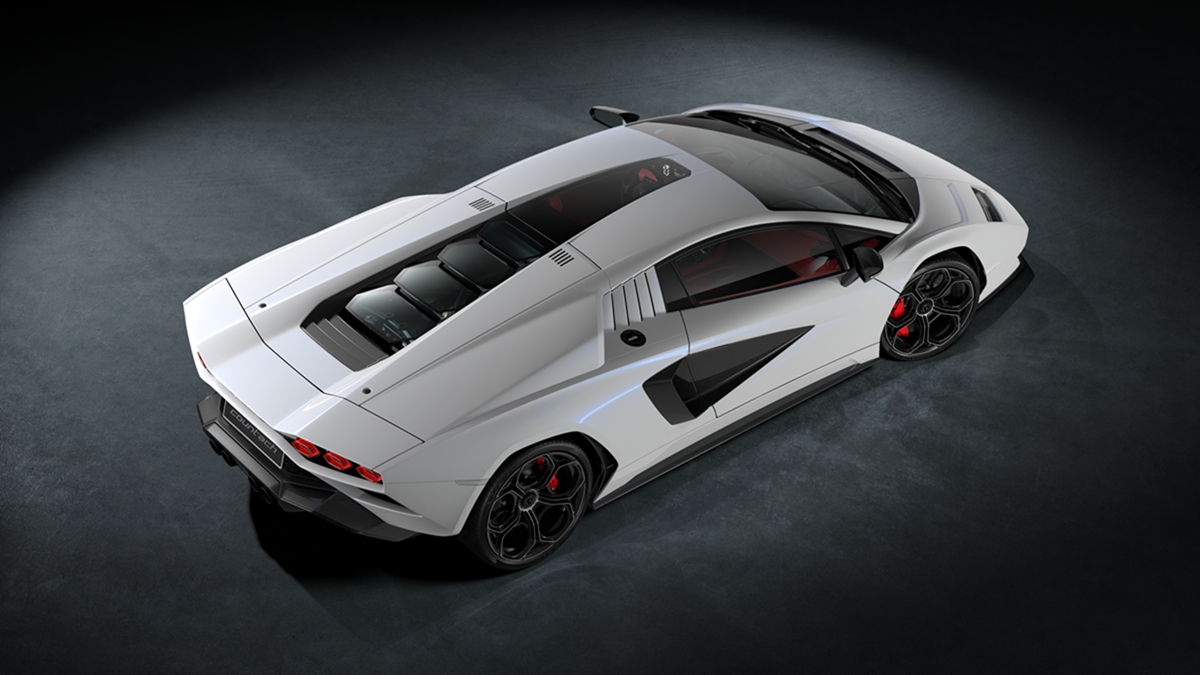 Countach-LPI800-4-18.jpeg
