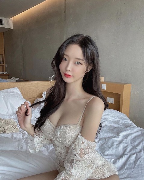 長腿姊姊的一天，你也想陪她度過嗎？~예핏 - 亞洲美女 -