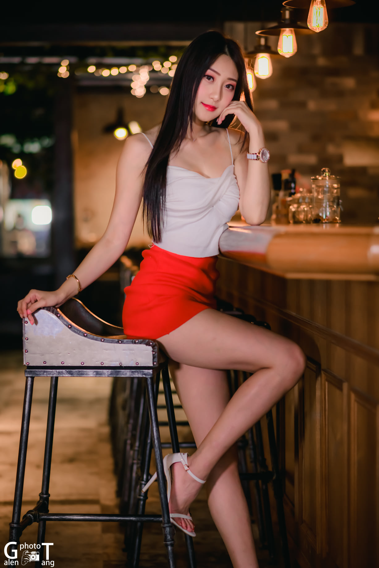 【網路收集】台灣美腿女郎-吳采婕 長腿美女外拍寫真 - 貼圖 - 絲襪美腿 -