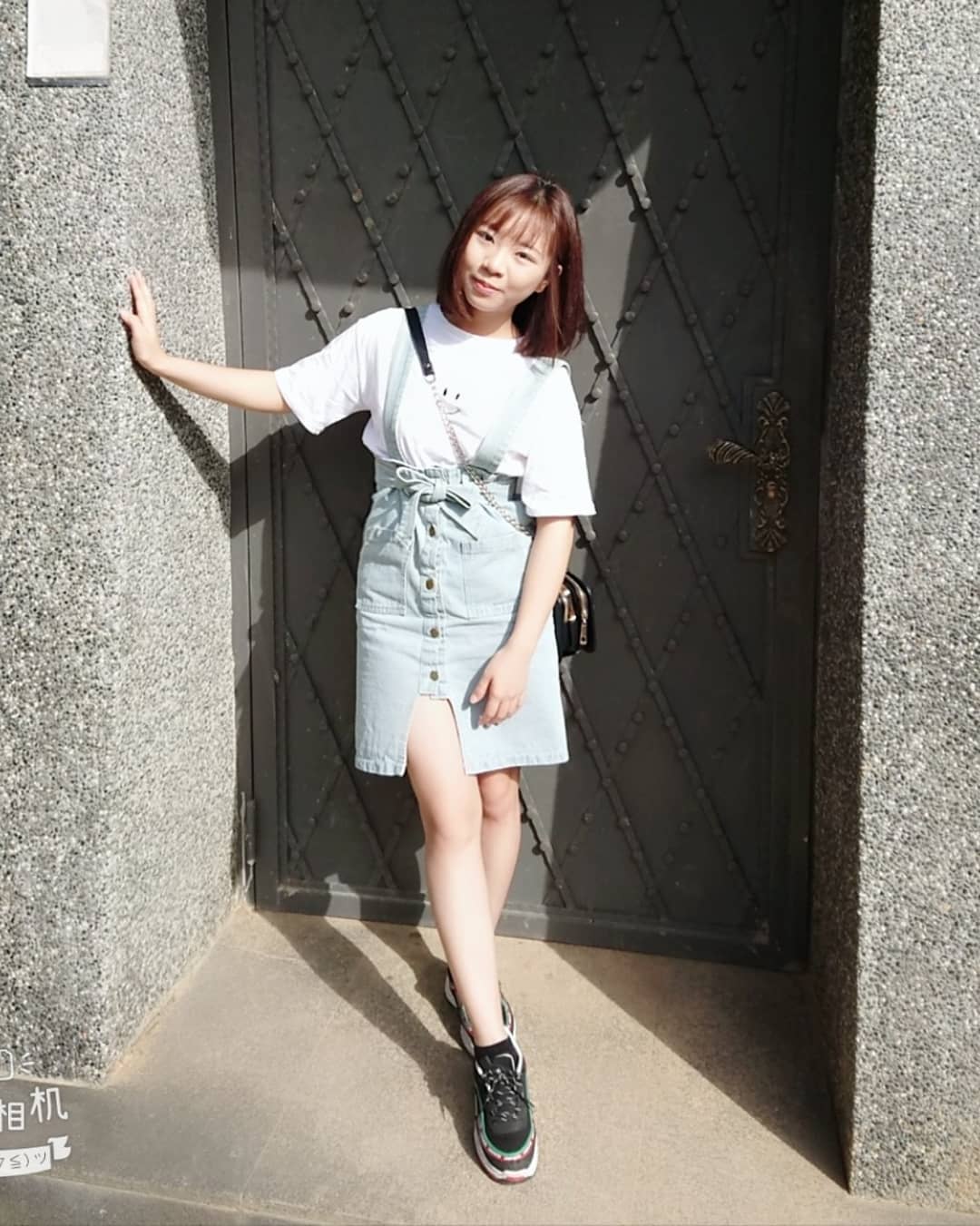 學生制服裝芷芸 水手服打扮萌配黑絲襪根本讓人想犯罪 - 美女圖 -