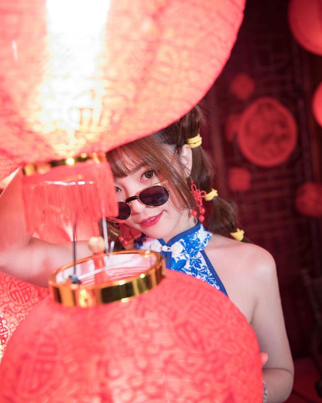 甜度非凡正妹小夏咪 白衣身材太誘人超氣質甜美外型讓人看了都暈船 - 美女圖 -