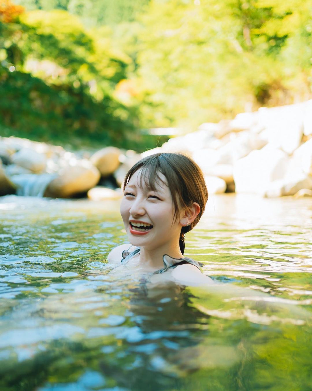 濕身誘惑！甜萌櫻花妹「尾形春水」香豔泡湯　渾圓雪球、蜜桃美臀性感辣洩